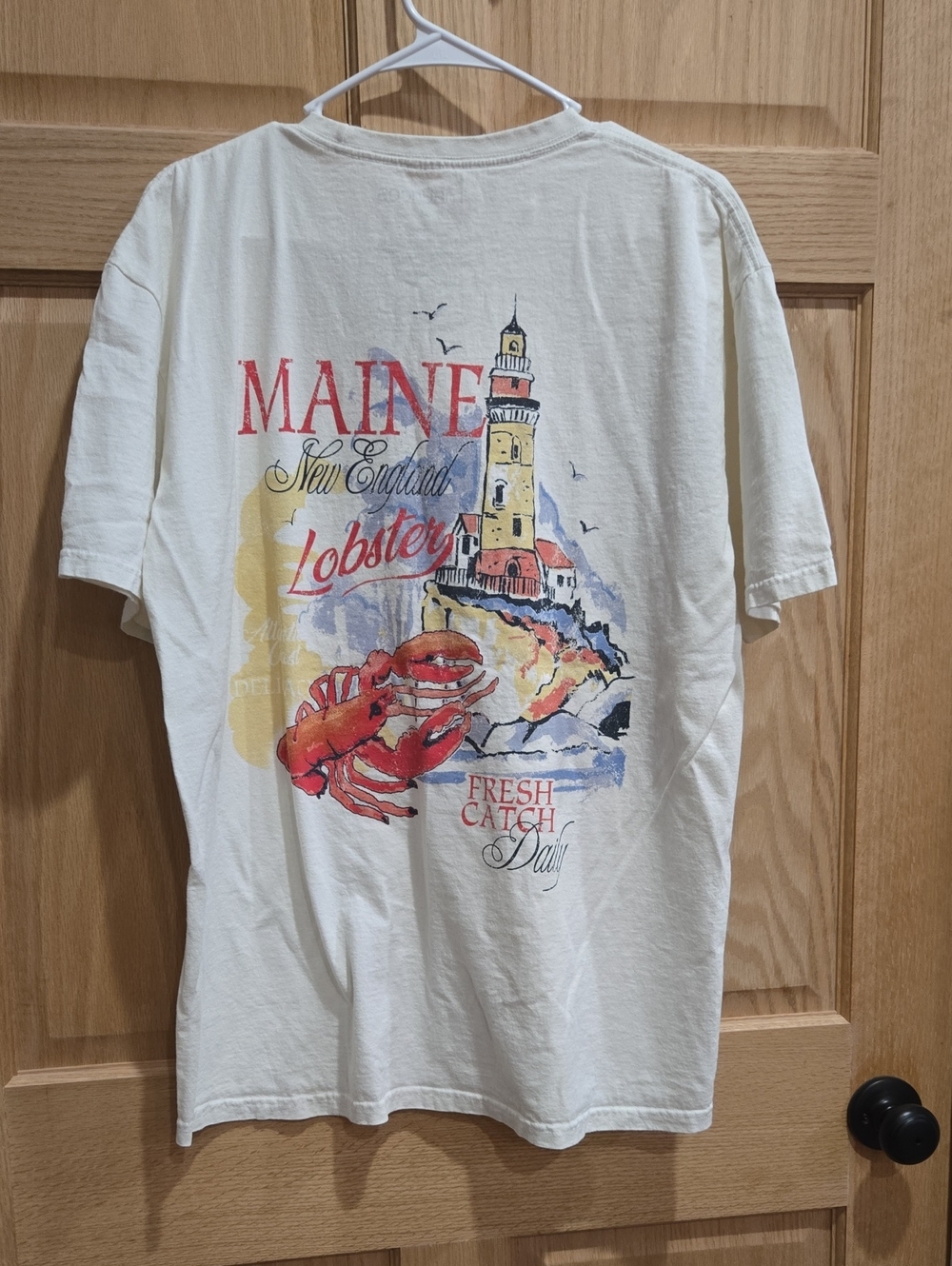 Maurices Maine Fresh Catch Tshirt XL.